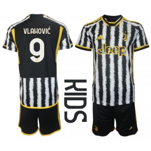 Juventus Dusan Vlahovic #9 kläder Barn 2023-24 Hemmatröja Kortärmad (+ korta byxor)